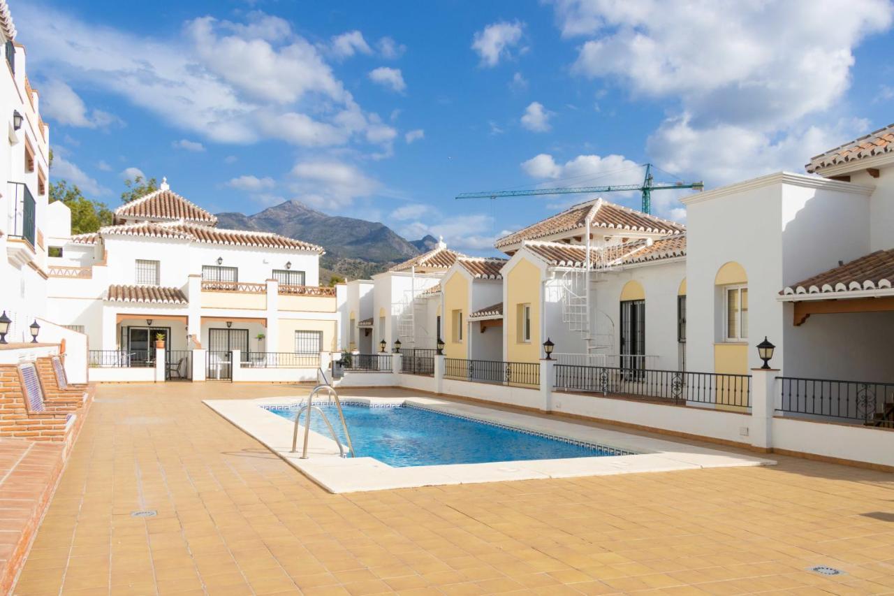 Apt Nerja Chimenea With Ocean View, A/C, & Fiber Leilighet Eksteriør bilde
